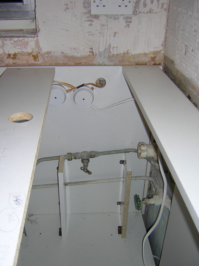 Built-in corner cabinet