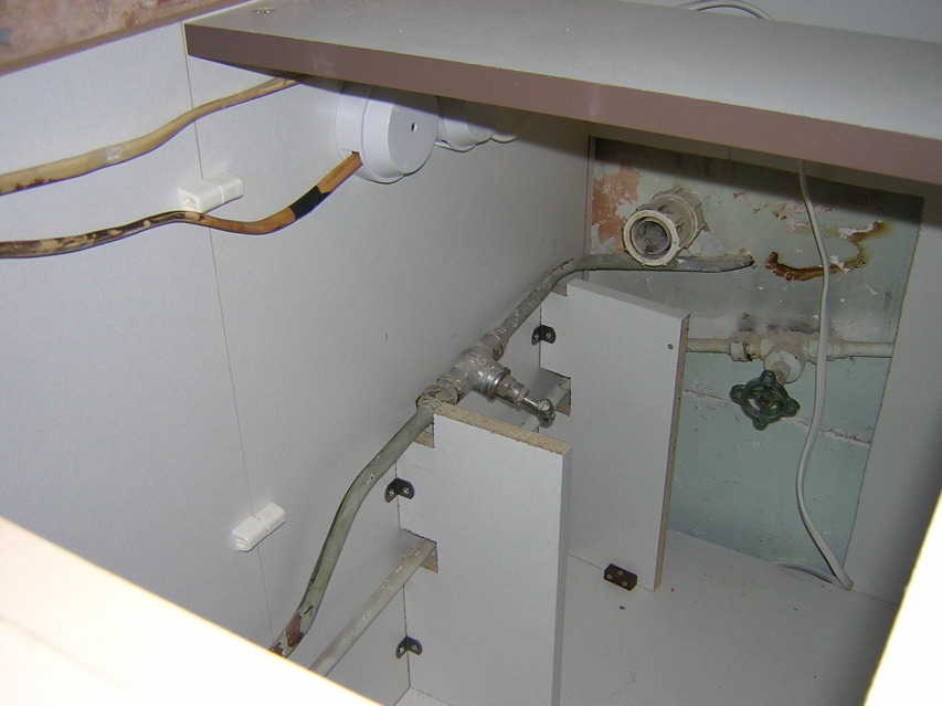 More detail of corner cabinet